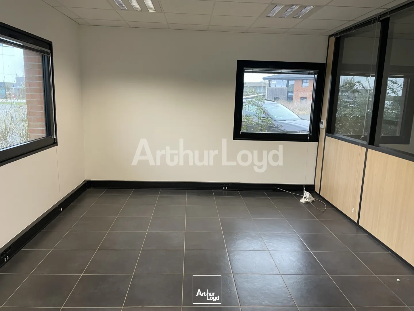 Bureaux - Location - VILLENEUVE D'ASCQ - 59650 - 563.3-563.3 - 7719351