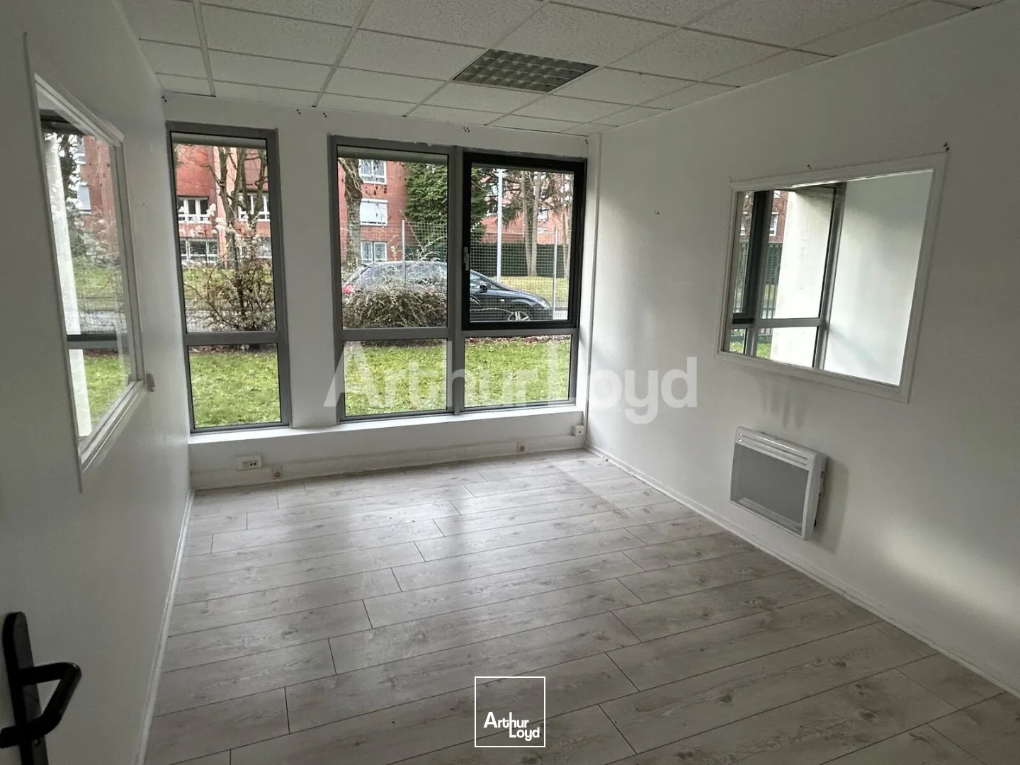 Locaux d'activité & Entrepôts - Location - MONS EN BAROEUL - 59370 - 467-467 - 7719570