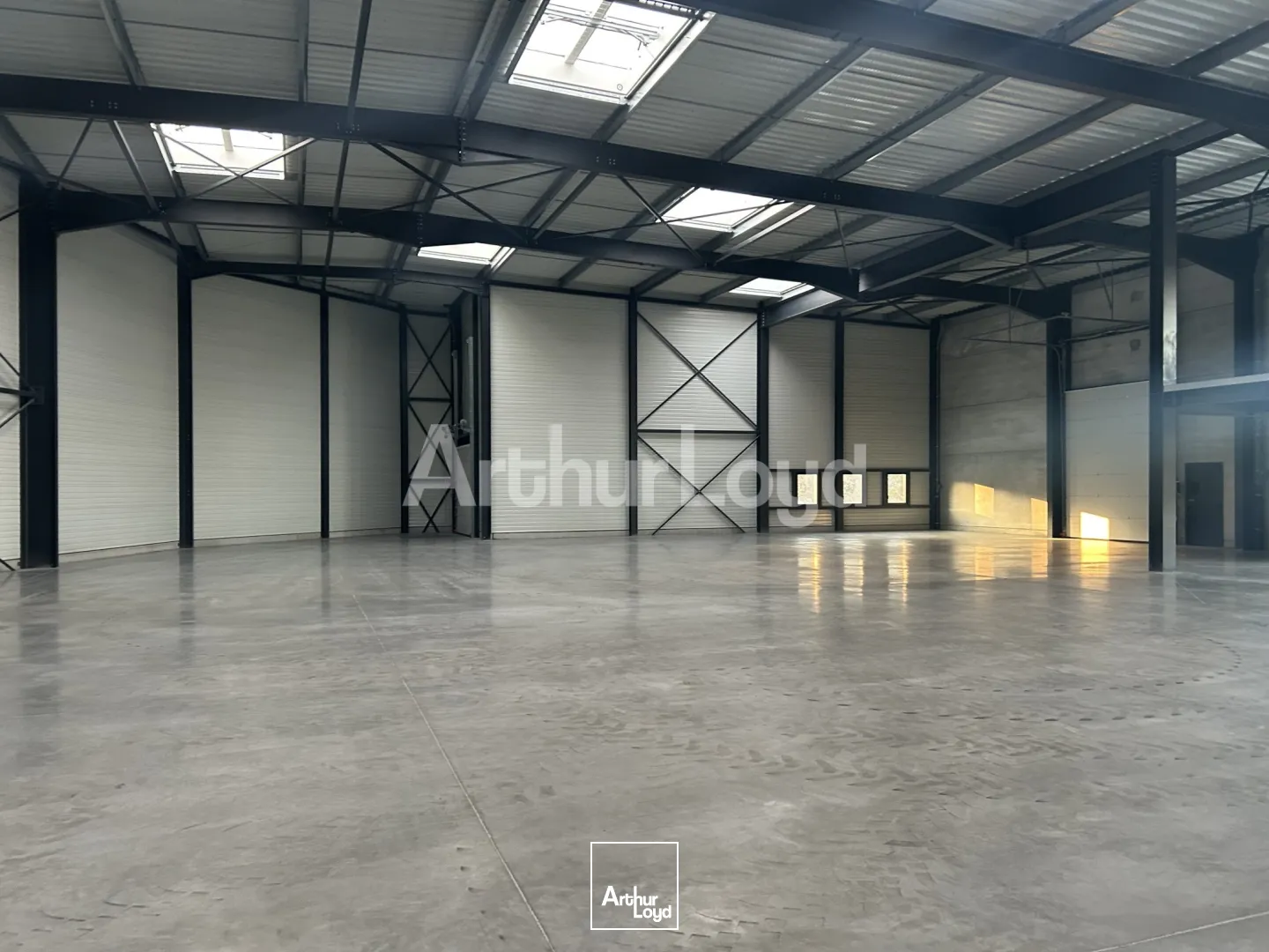 Locaux d'activité & Entrepôts - Location - BONDUES - 59910 - 713-2422 - 7719825