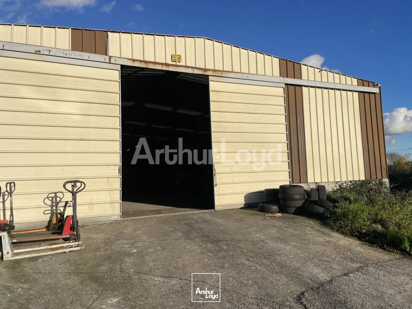 Locaux d'activité & Entrepôts - Vente - LOISON SOUS LENS - 62218 - 672-2384 - 7719865