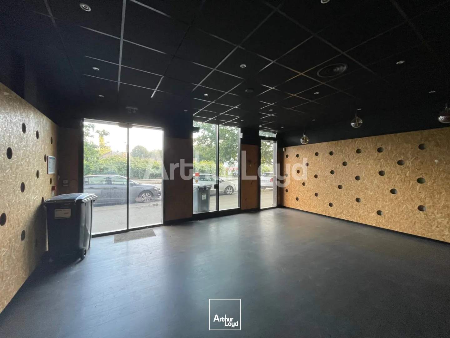 Locaux commerciaux - Location - LOOS - 59120 - 180-180 - 7720360