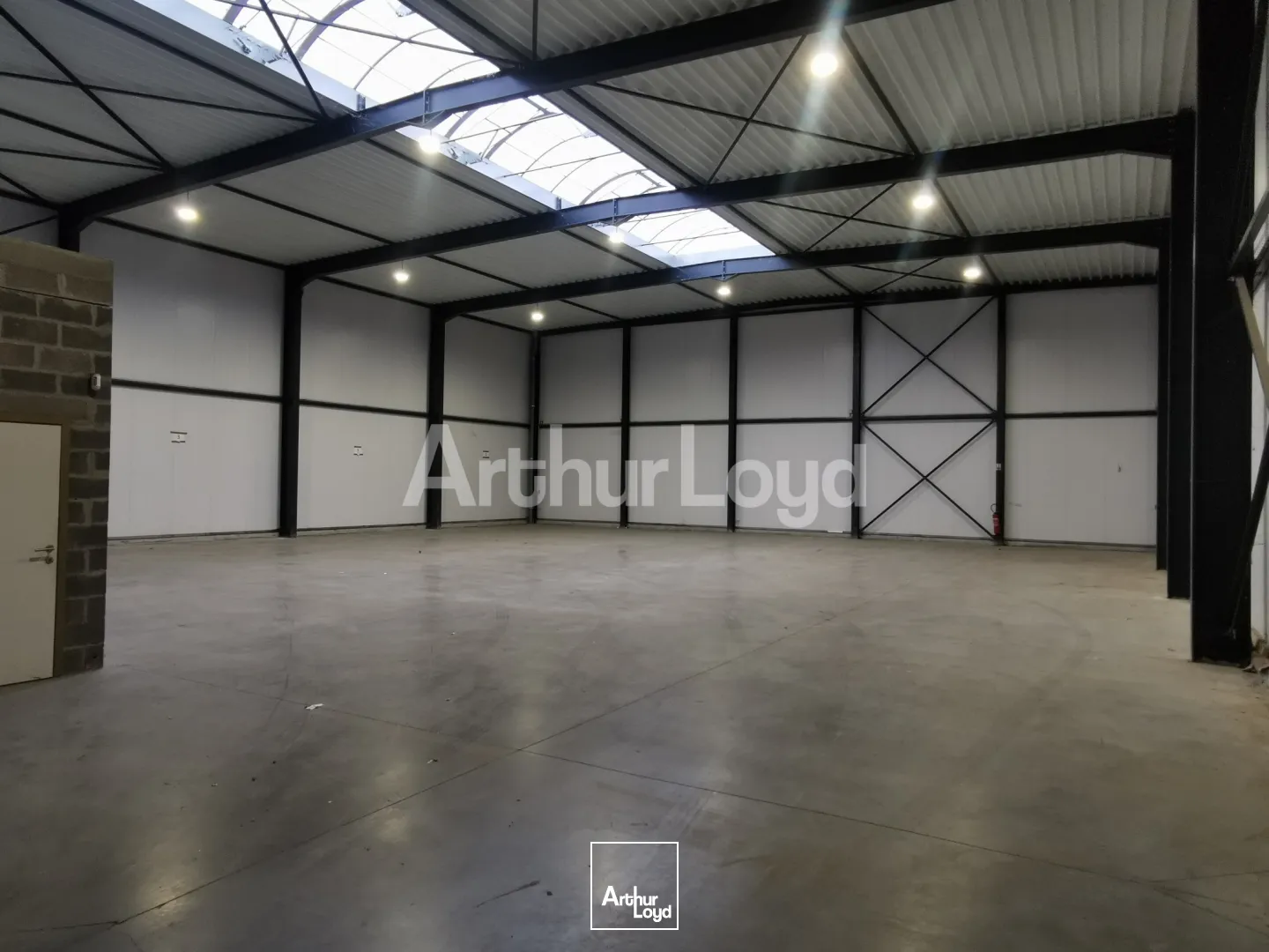 Locaux d'activité & Entrepôts - Location - ROUVIGNIES - 59220 - 615-615 - 7720464