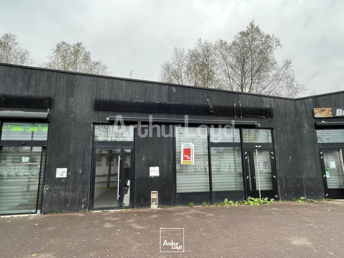 Locaux commerciaux - Location - HAUTMONT - 59330 - 486-486 - 7720740