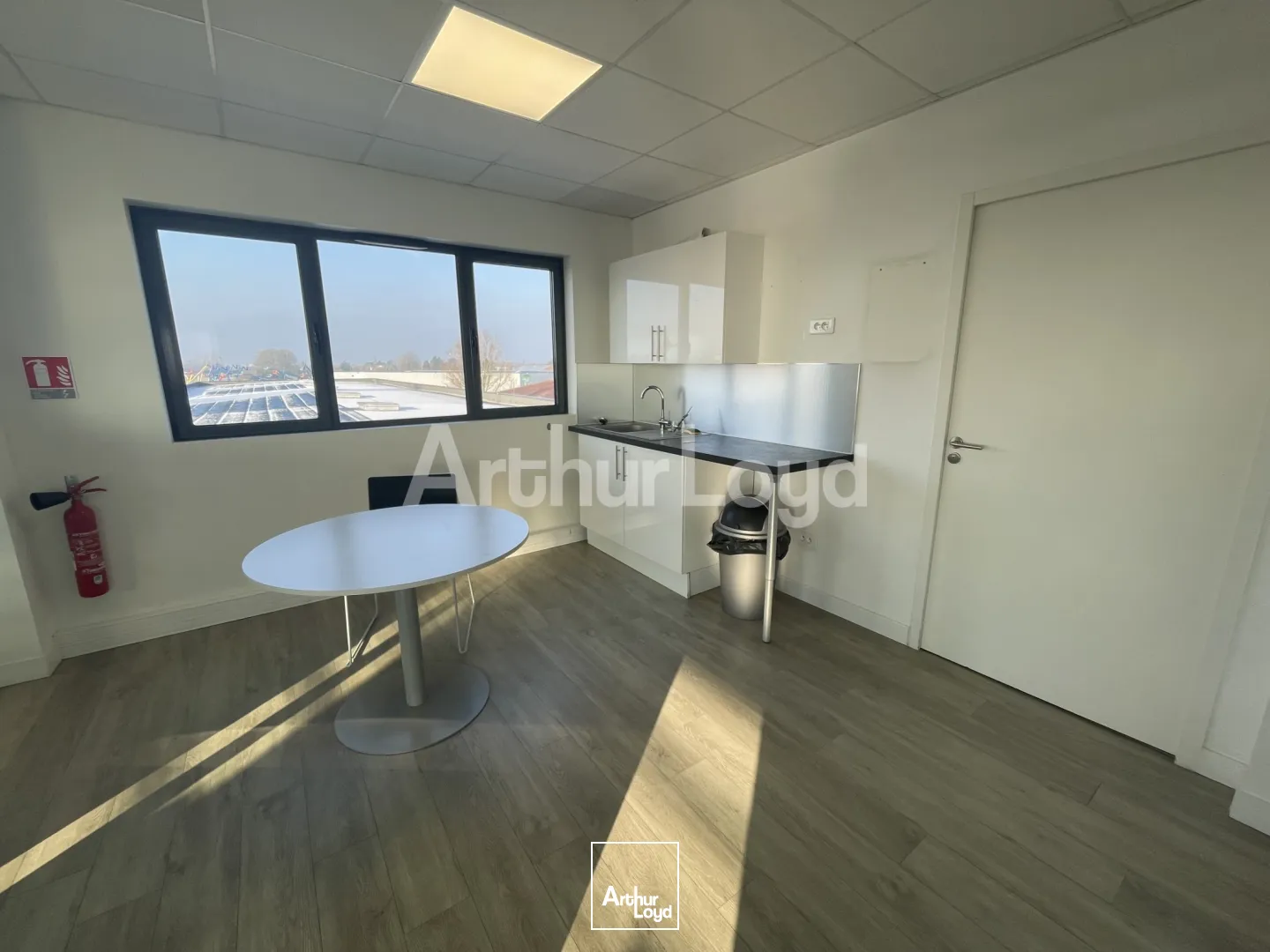 Bureaux - Location - VENDEVILLE - 59175 - 126-126 - 7721027