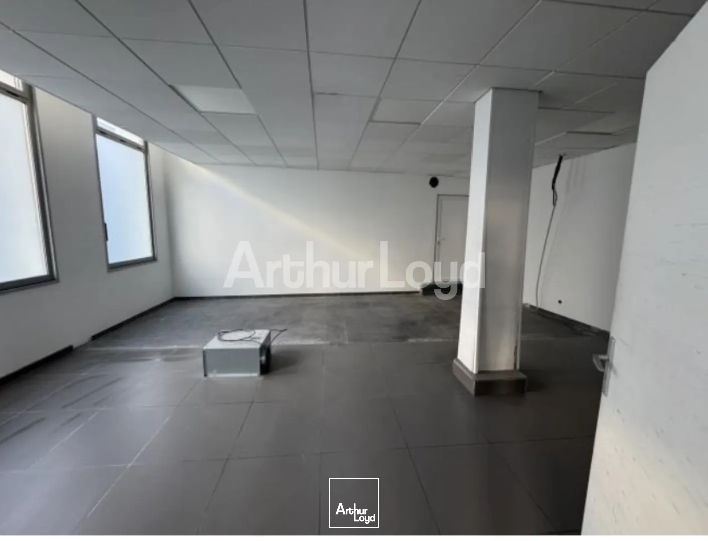 Locaux commerciaux - Location - LILLE - 59000 - 120-120 - 7721045