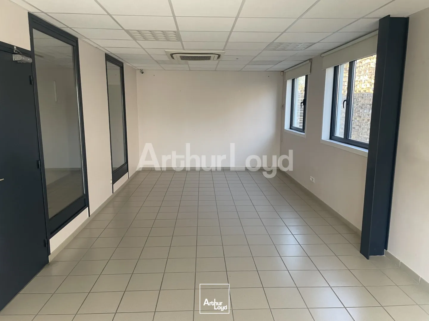 Locaux d'activité & Entrepôts - Location - TILLOY LES MOFFLAINES - 62217 - 1160-1160 - 7721296