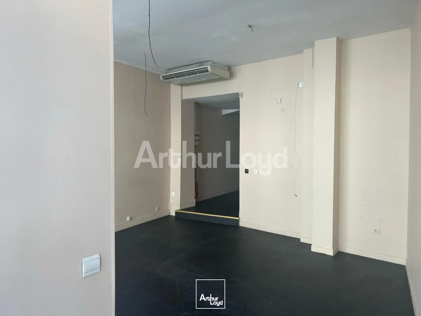 Locaux commerciaux - Location - VALENCIENNES - 59300 - 84-84 - 7721308