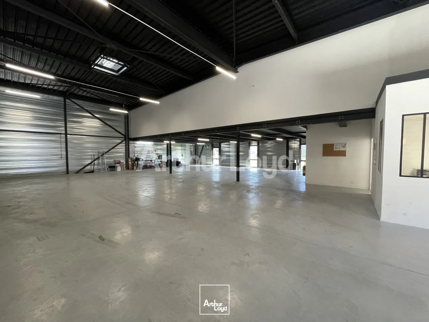 Locaux d'activité & Entrepôts - Location - SIN LE NOBLE - 59450 - 610-610 - 7721468