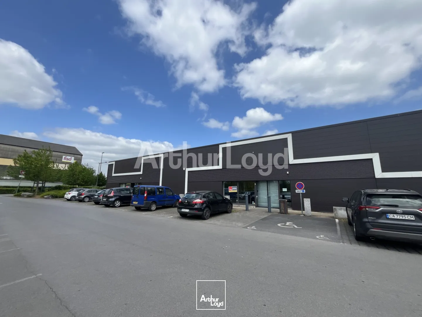 Locaux commerciaux - Location - DENAIN - 59220 - 253-506 - 7721522