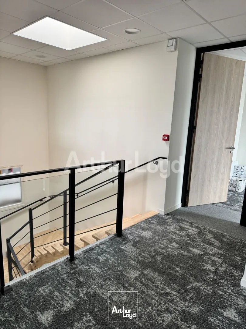 Locaux d'activité & Entrepôts - Location - AVELIN - 59710 - 684-684 - 7721646