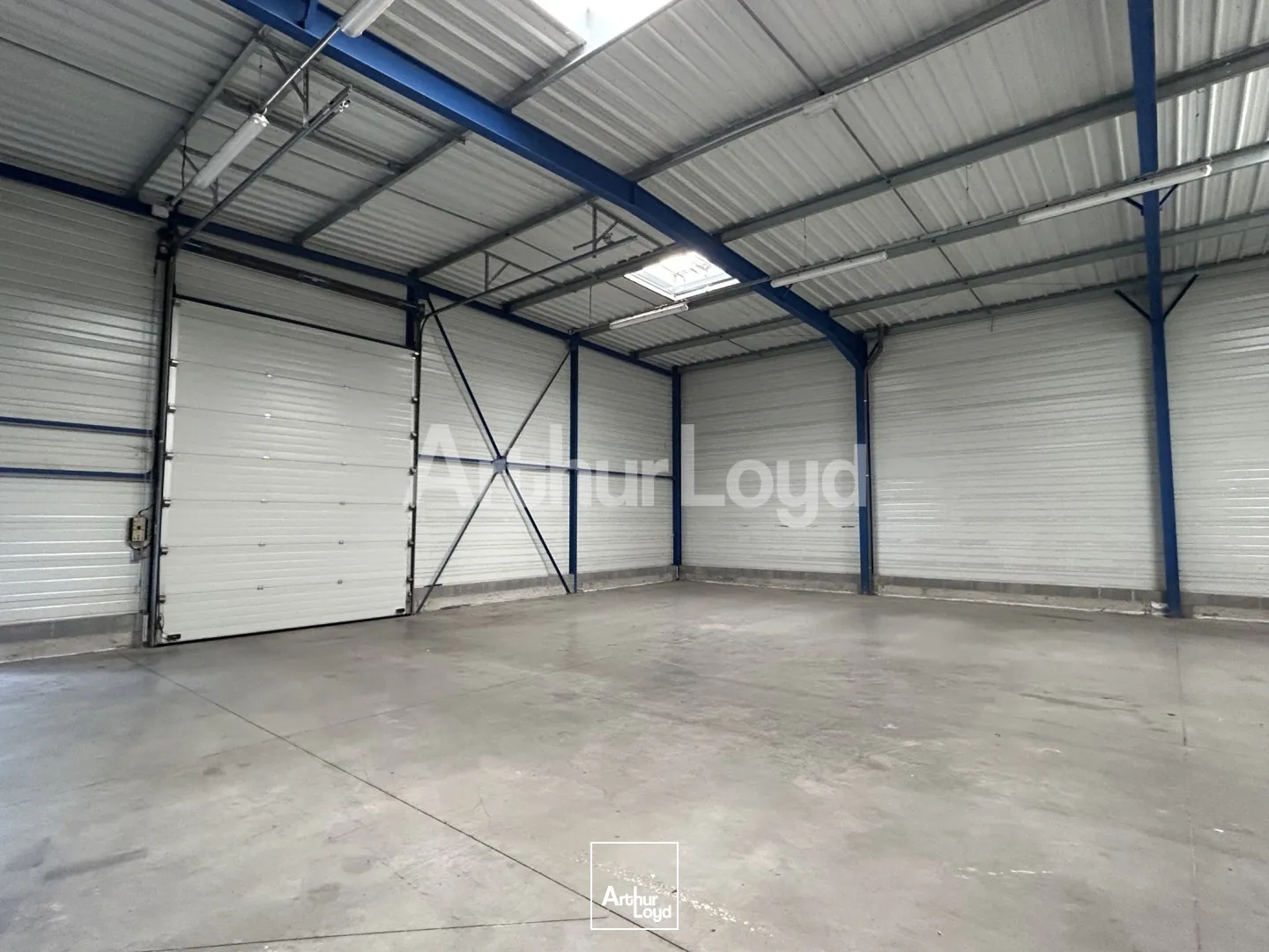 Locaux d'activité & Entrepôts - Location - SOMAIN - 59490 - 330-330 - 7721665