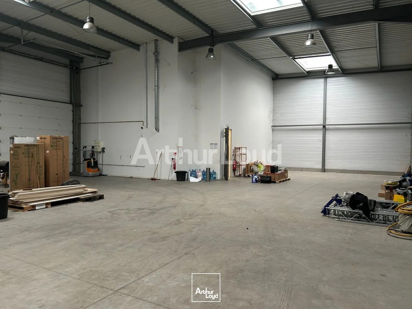 Locaux d'activité & Entrepôts - Location - LESQUIN - 59810 - 517-517 - 7721801