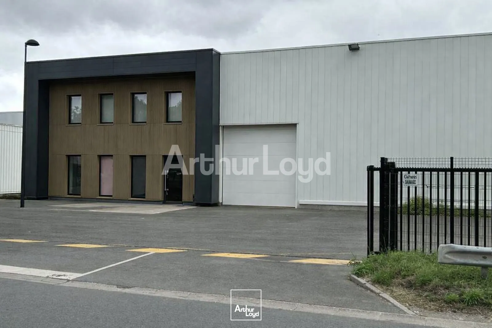 Locaux d'activité & Entrepôts - Location - LESQUIN - 59810 - 517-517 - 7721798