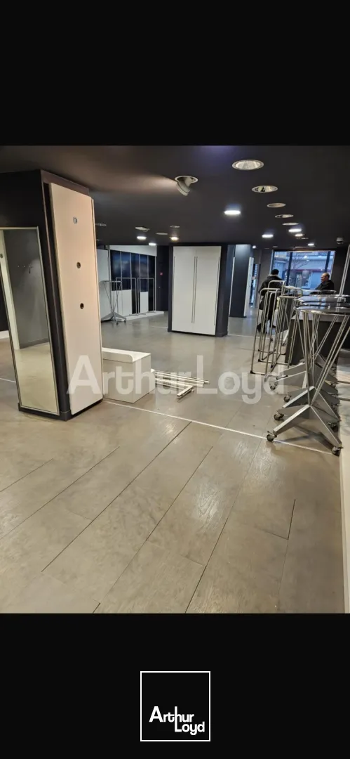 Locaux commerciaux - Cession - DUNKERQUE - 59140 - 182-182 - 7722043