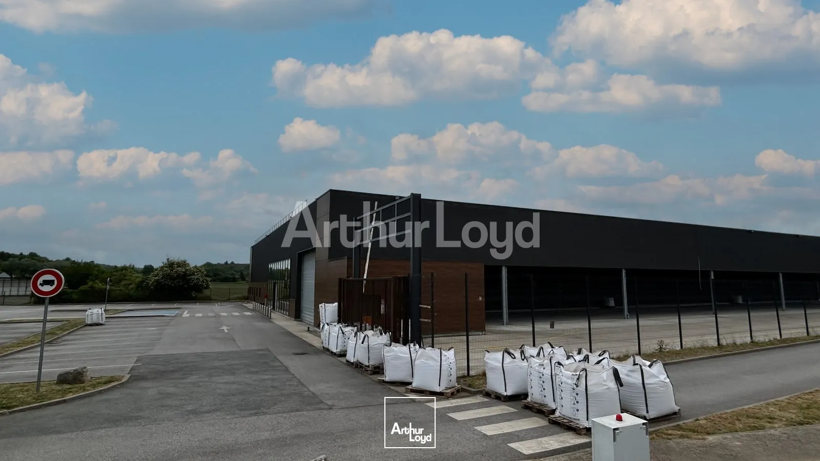 Locaux commerciaux - Location - MONTIGNY EN GOHELLE - 62640 - 500-1600 - 7722058