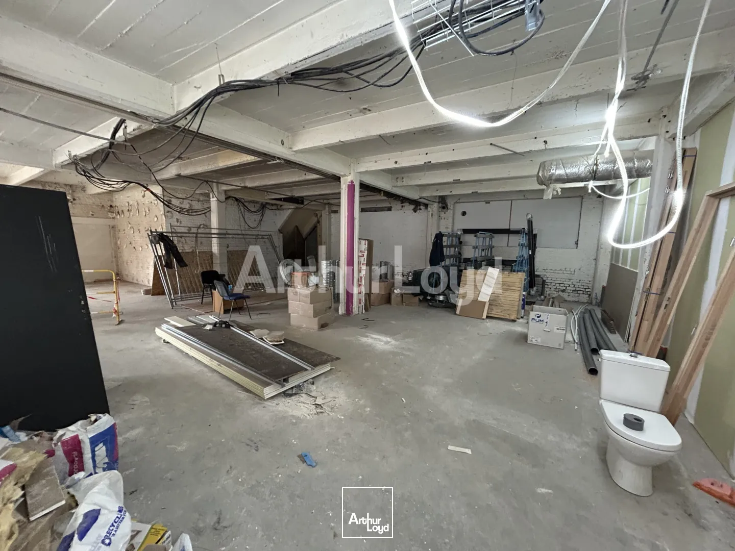 Locaux commerciaux - Location - SAINT ANDRE LEZ LILLE - 59350 - 197-473 - 7722219