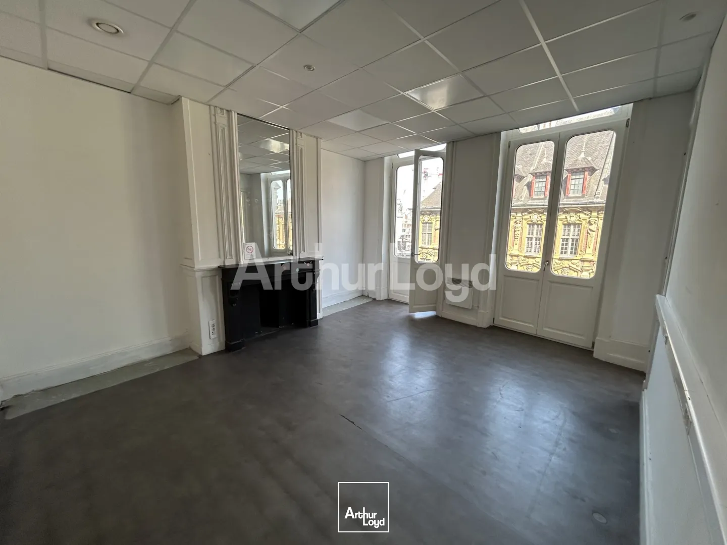 Locaux commerciaux - Location - LILLE - 59000 - 598.4-598.4 - 7722248
