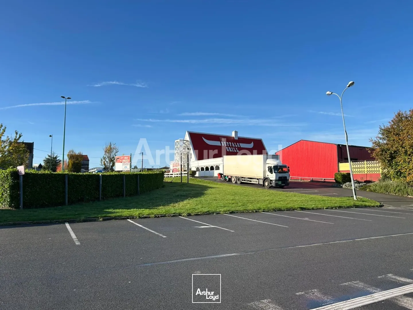 Locaux commerciaux - Location - NOYELLES GODAULT - 62950 - 216-2188 - 7722263