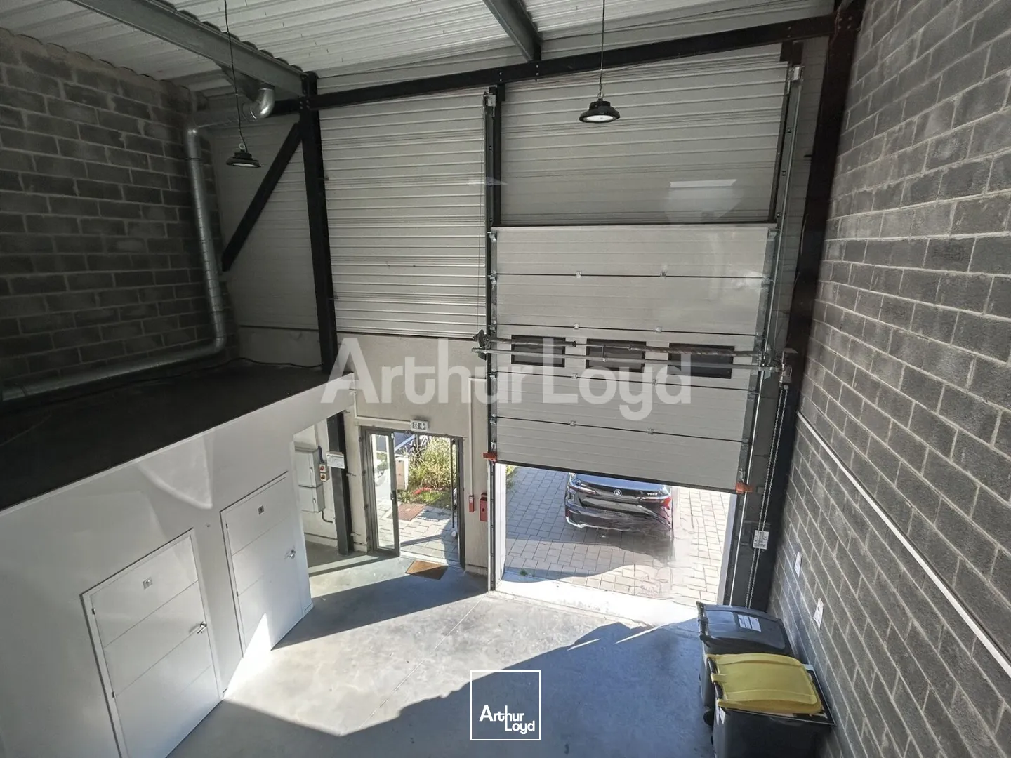 Locaux d'activité & Entrepôts - Location - LA MADELEINE - 59110 - 298-298 - 7722384