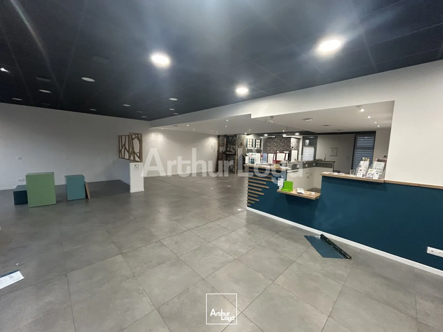 Locaux commerciaux - Location - PERENCHIES - 59840 - 166.65-166.65 - 7722435