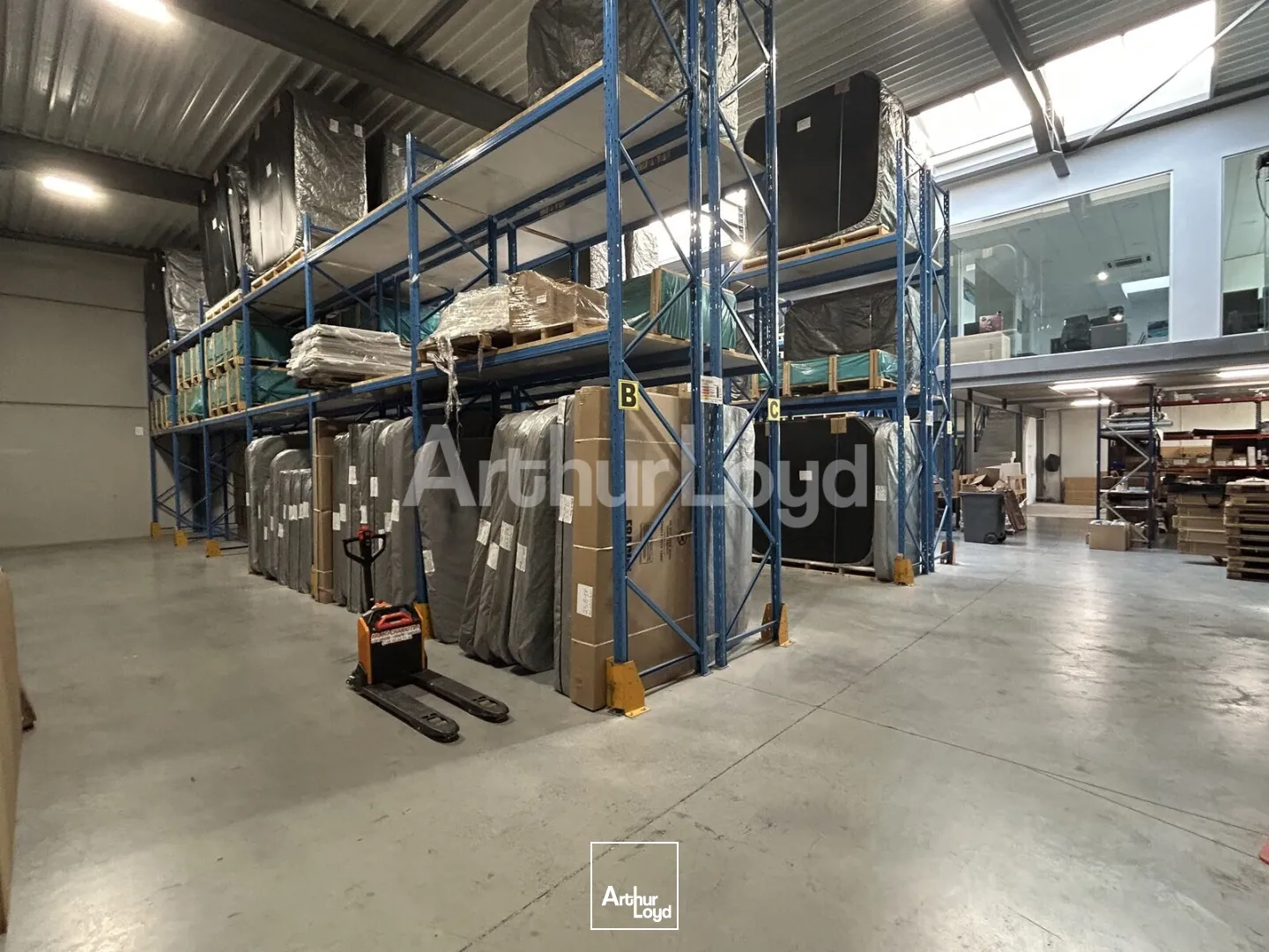 Locaux d'activité & Entrepôts - Location - NEUVILLE EN FERRAIN - 59960 - 747-747 - 7722618