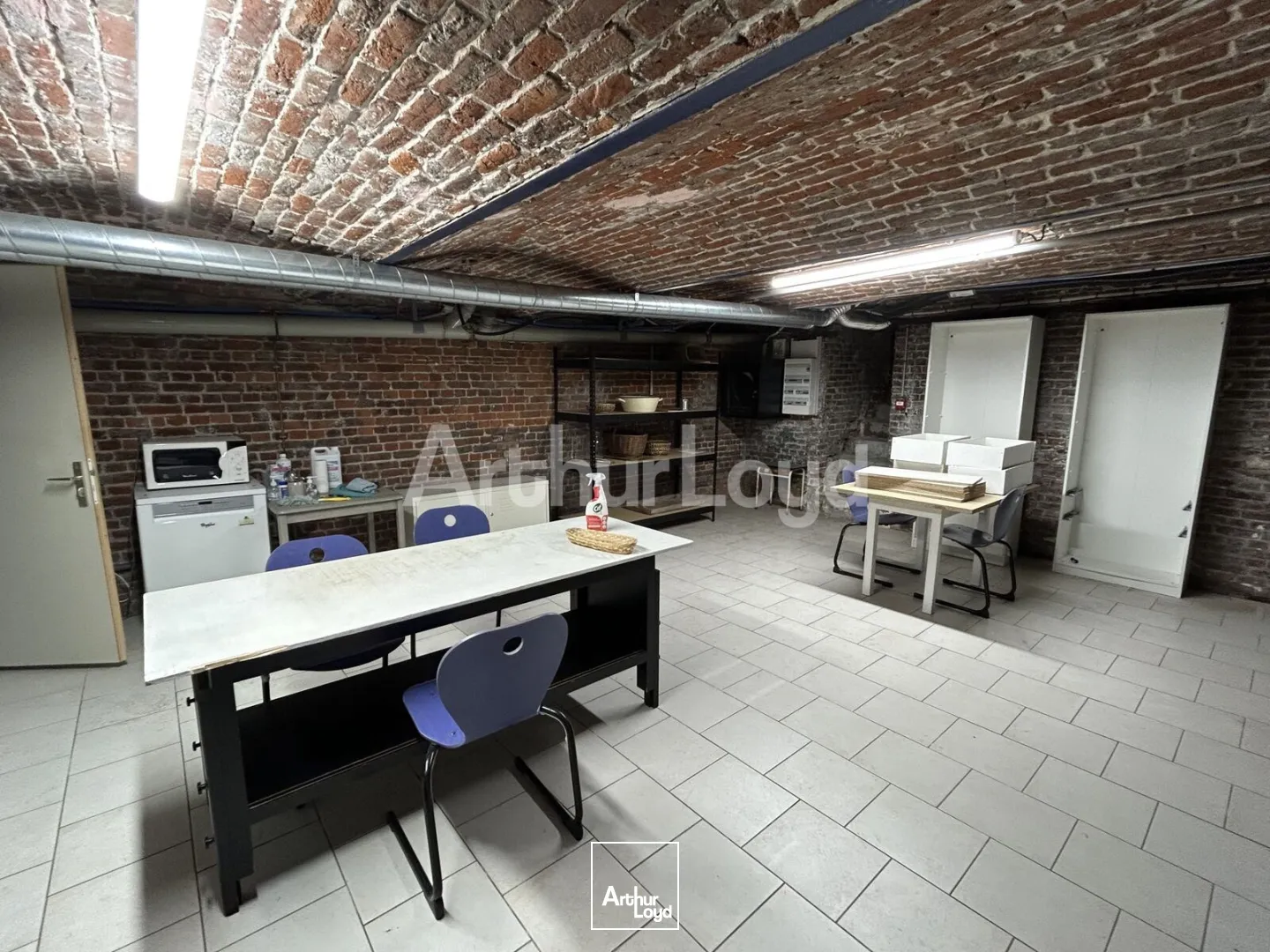 Locaux commerciaux - Location - LILLE - 59000 - 180-180 - 7722747