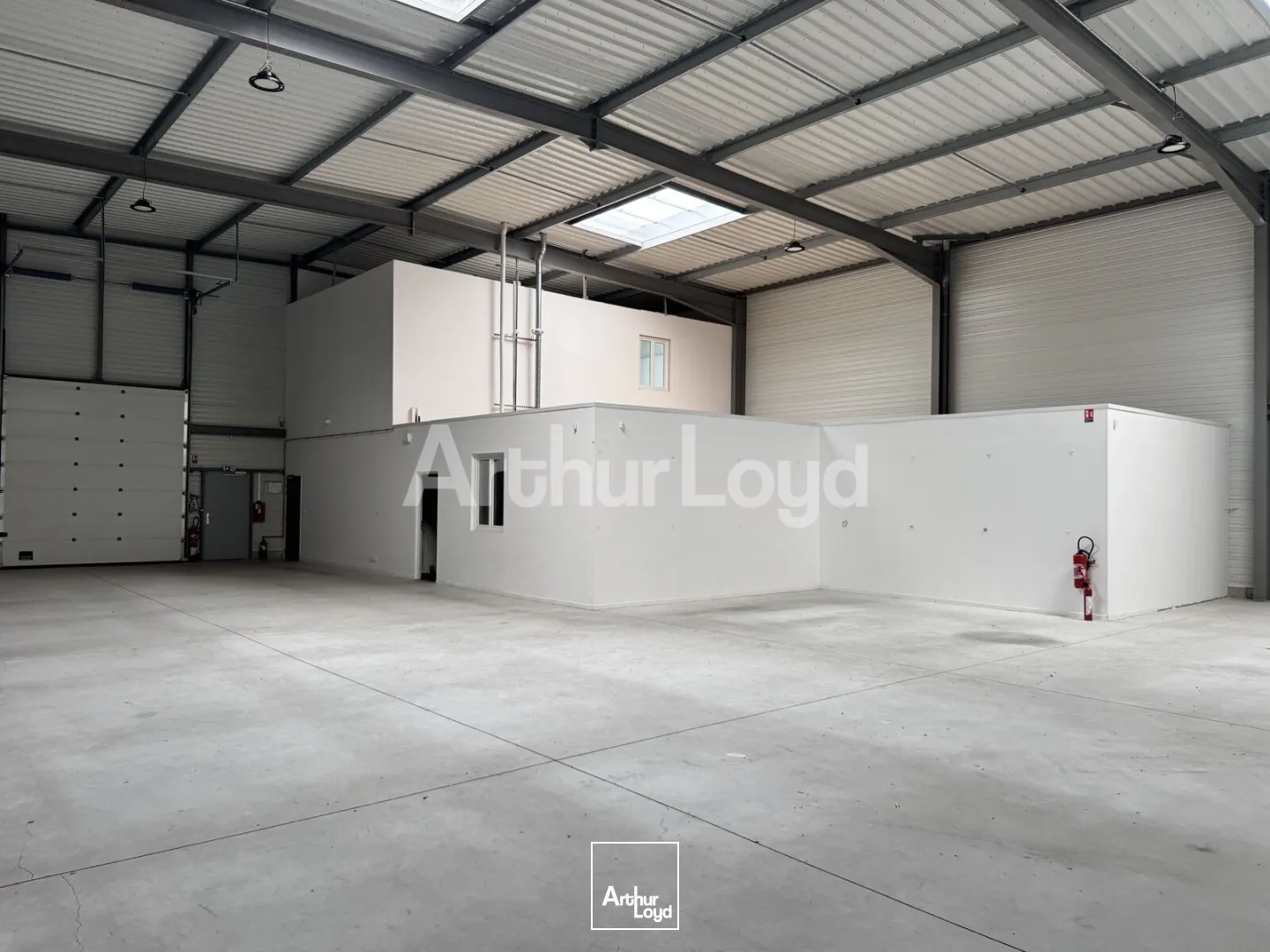 Locaux d'activité & Entrepôts - Location - MARCQ EN BAROEUL - 59700 - 553-553 - 7723251