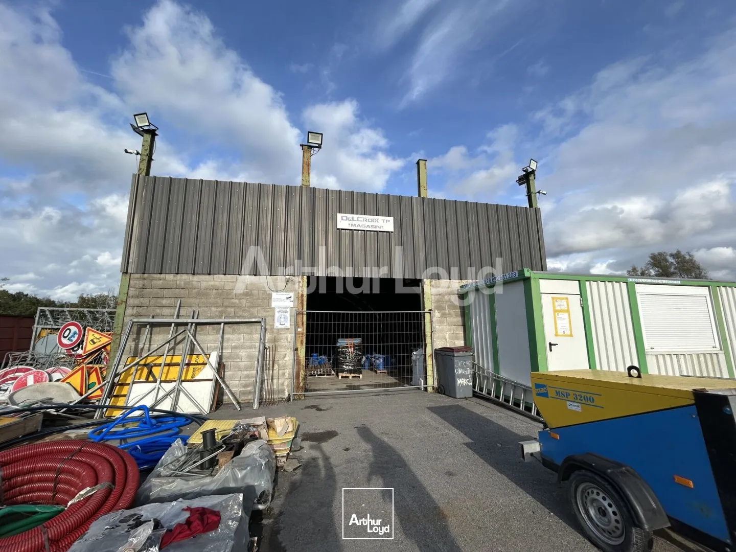 Locaux d'activité & Entrepôts - Vente - BRUILLE SAINT AMAND - 59199 - 1104-1104 - 7723384