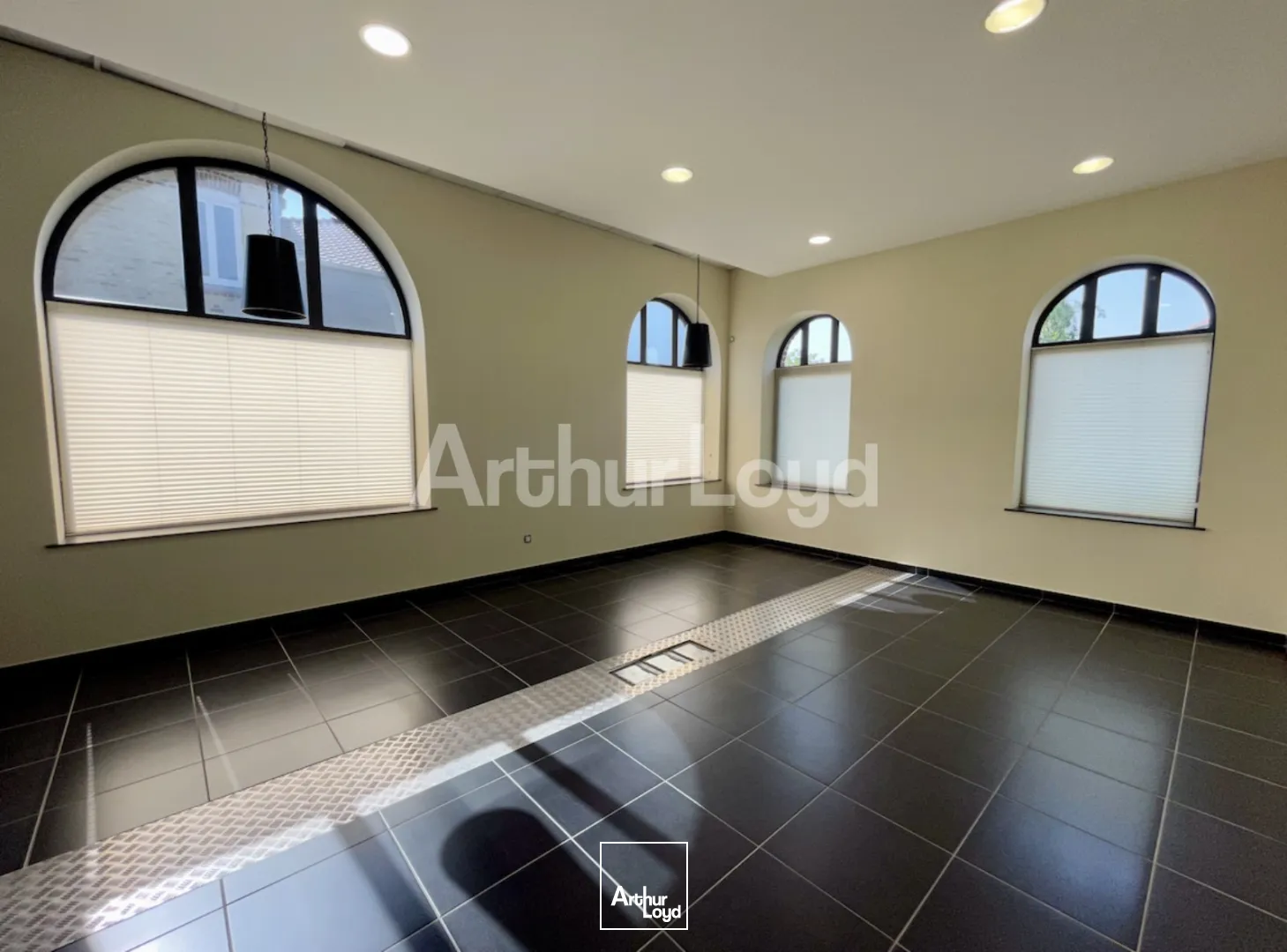 Bureaux - Vente - BAILLEUL - 59270 - 370-370 - 7723432