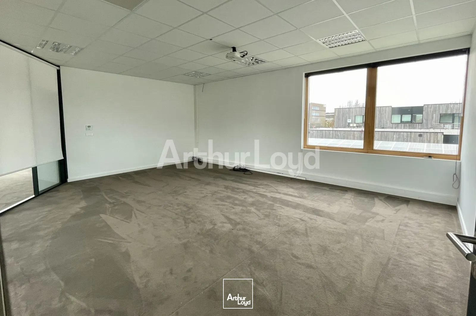 Bureaux - Location - VILLENEUVE D'ASCQ - 59650 - 221-710.25 - 7723499