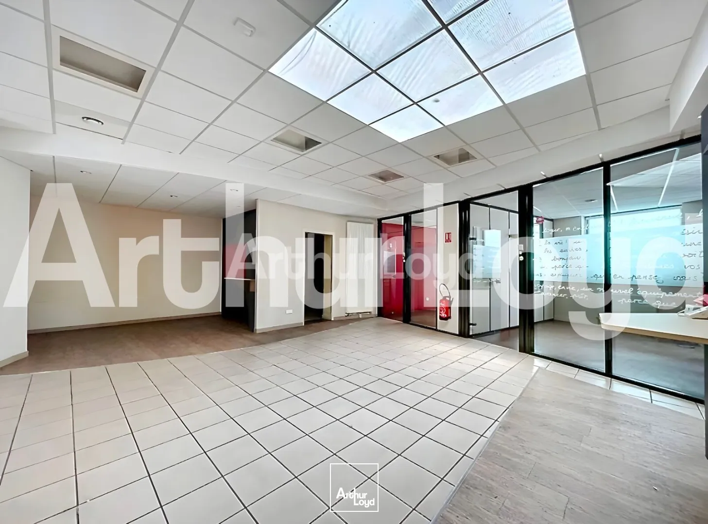 Locaux commerciaux - Location - CONDE SUR L'ESCAUT - 59163 - 215.22-215.22 - 7723887