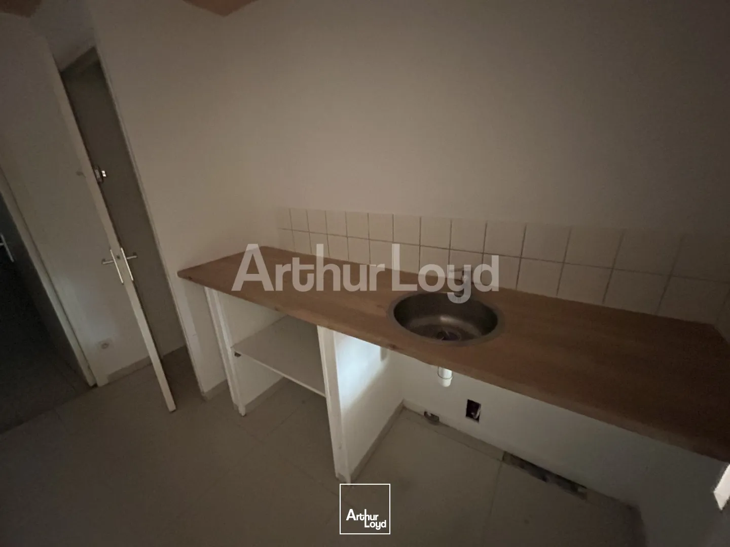 Locaux commerciaux - Location - LILLE - 59000 - 90-265 - 7724189