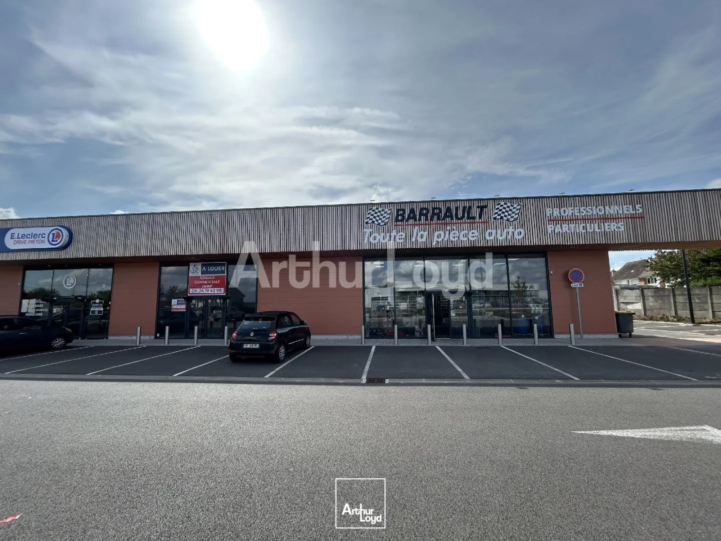 Locaux commerciaux - Location - SAINT MARTIN LEZ TATINGHEM - 62500 - 250-250 - 7724475
