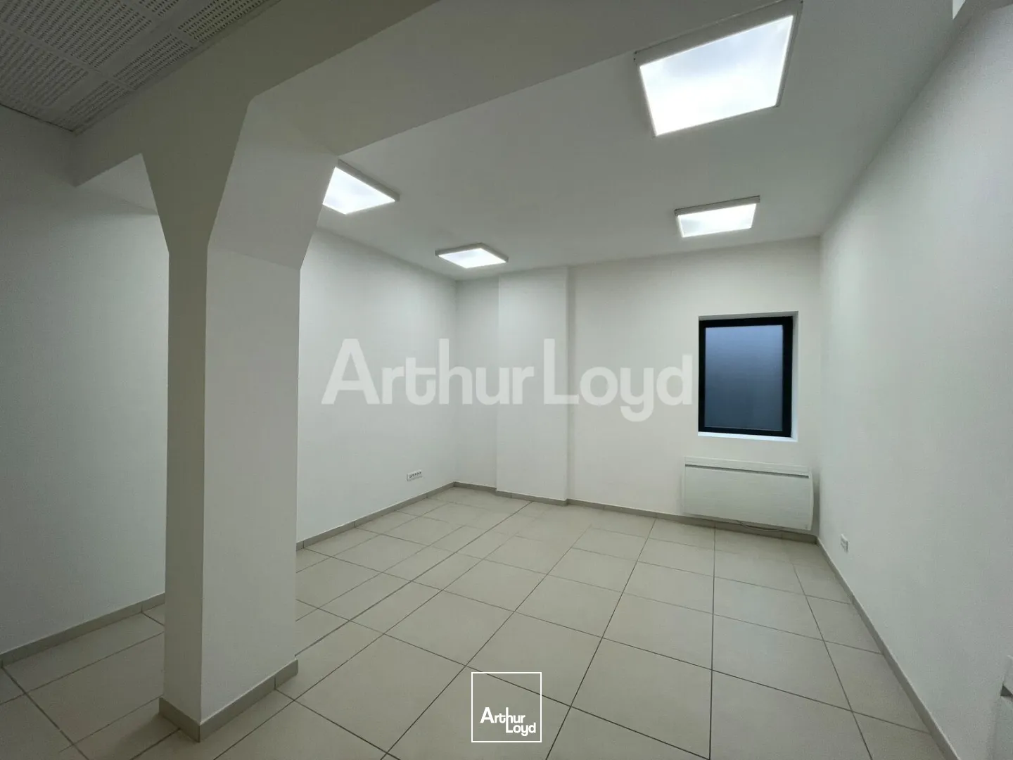 Bureaux - Location - RONCQ - 59223 - 23.75-75.83 - 7724632