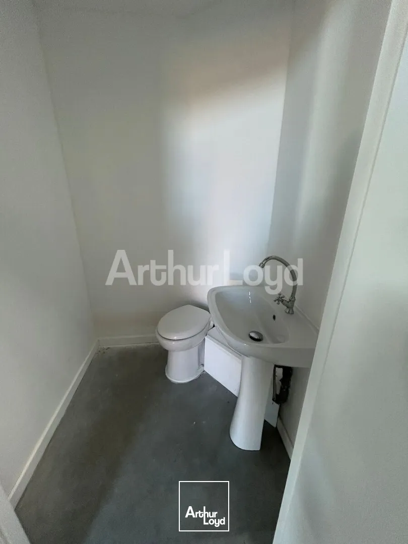 Locaux d'activité & Entrepôts - Location - PETITE FORET - 59494 - 168-168 - 7724874