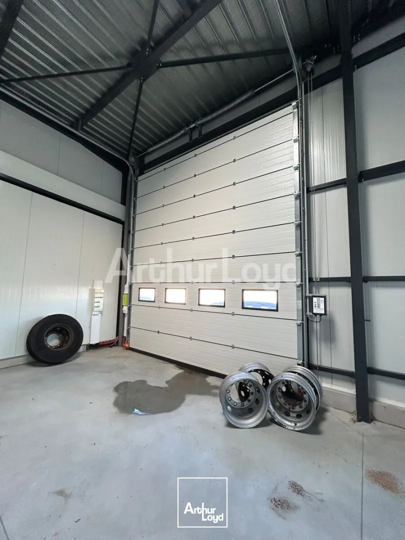 Locaux d'activité & Entrepôts - Location - PETITE FORET - 59494 - 168-168 - 7724875