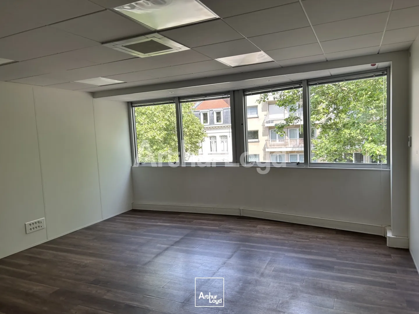Bureaux - Vente - LILLE - 59000 - 527.4-1100.7 - 7724954