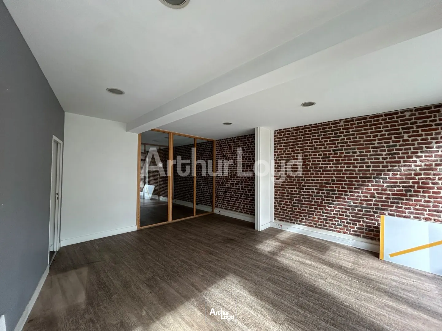 Locaux commerciaux - Location - LILLE - 59000 - 154.5-154.5 - 7725238