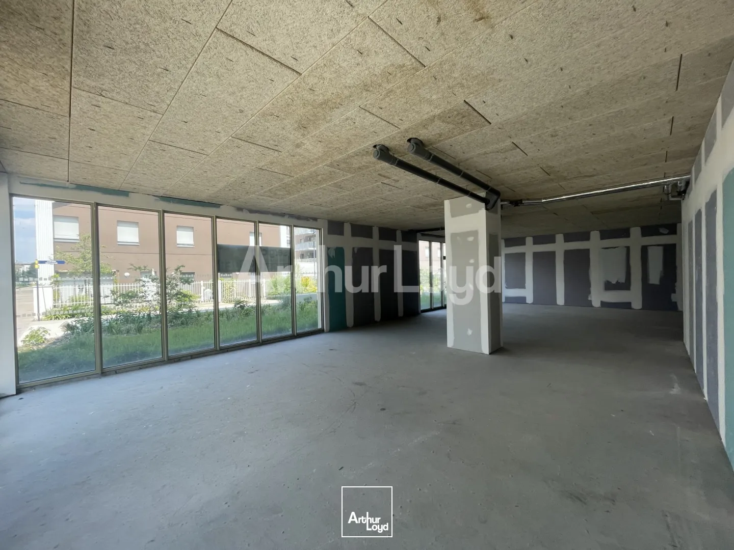 Locaux commerciaux - Location - VILLENEUVE D'ASCQ - 59650 - 132-132 - 7725285