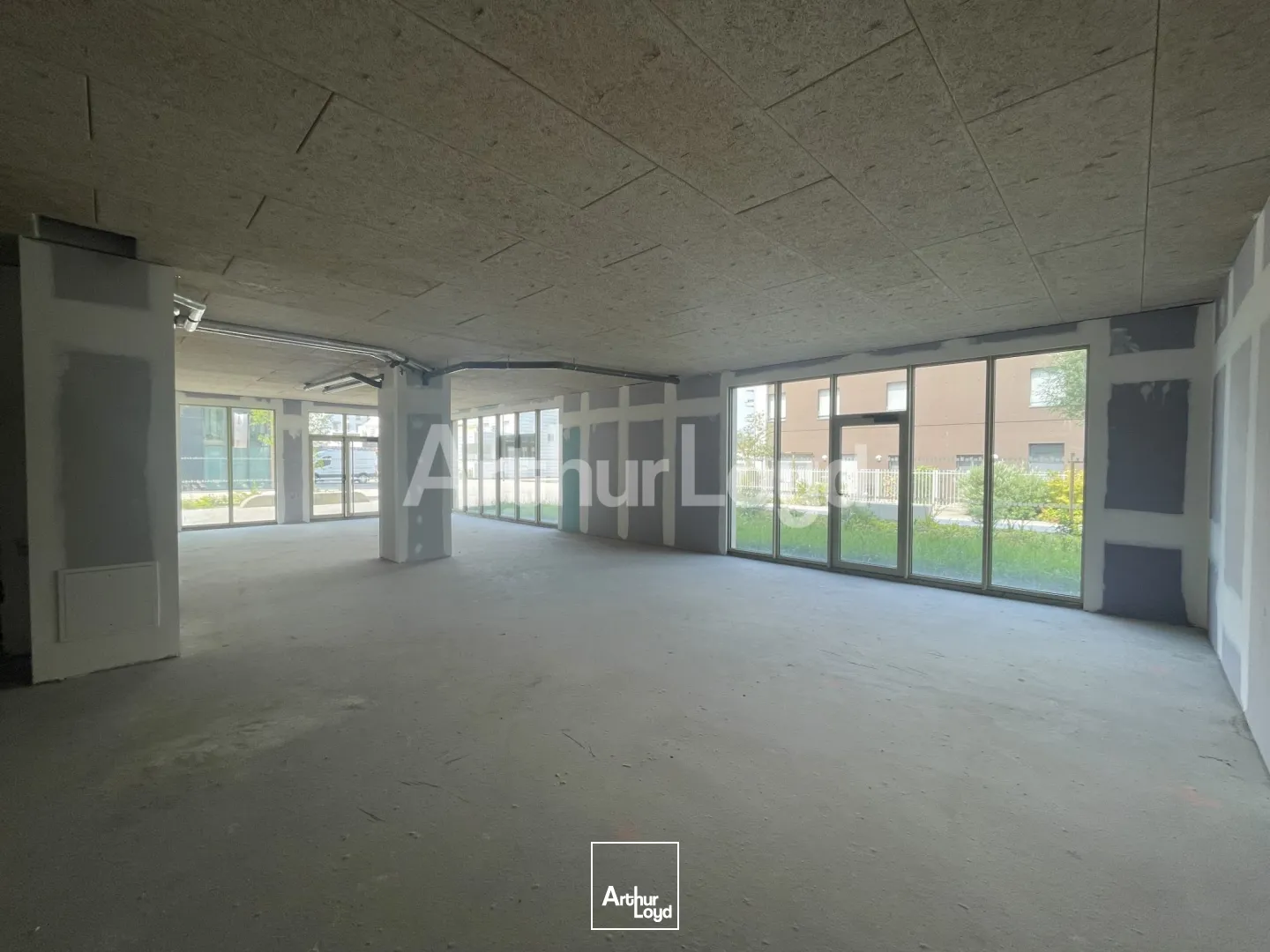 Locaux commerciaux - Location - VILLENEUVE D'ASCQ - 59650 - 132-132 - 7725284