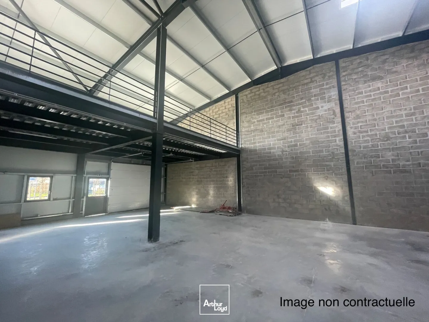 Locaux d'activité & Entrepôts - Vente - LABOISSIERE EN THELLE - 60570 - 250-250 - 7725542