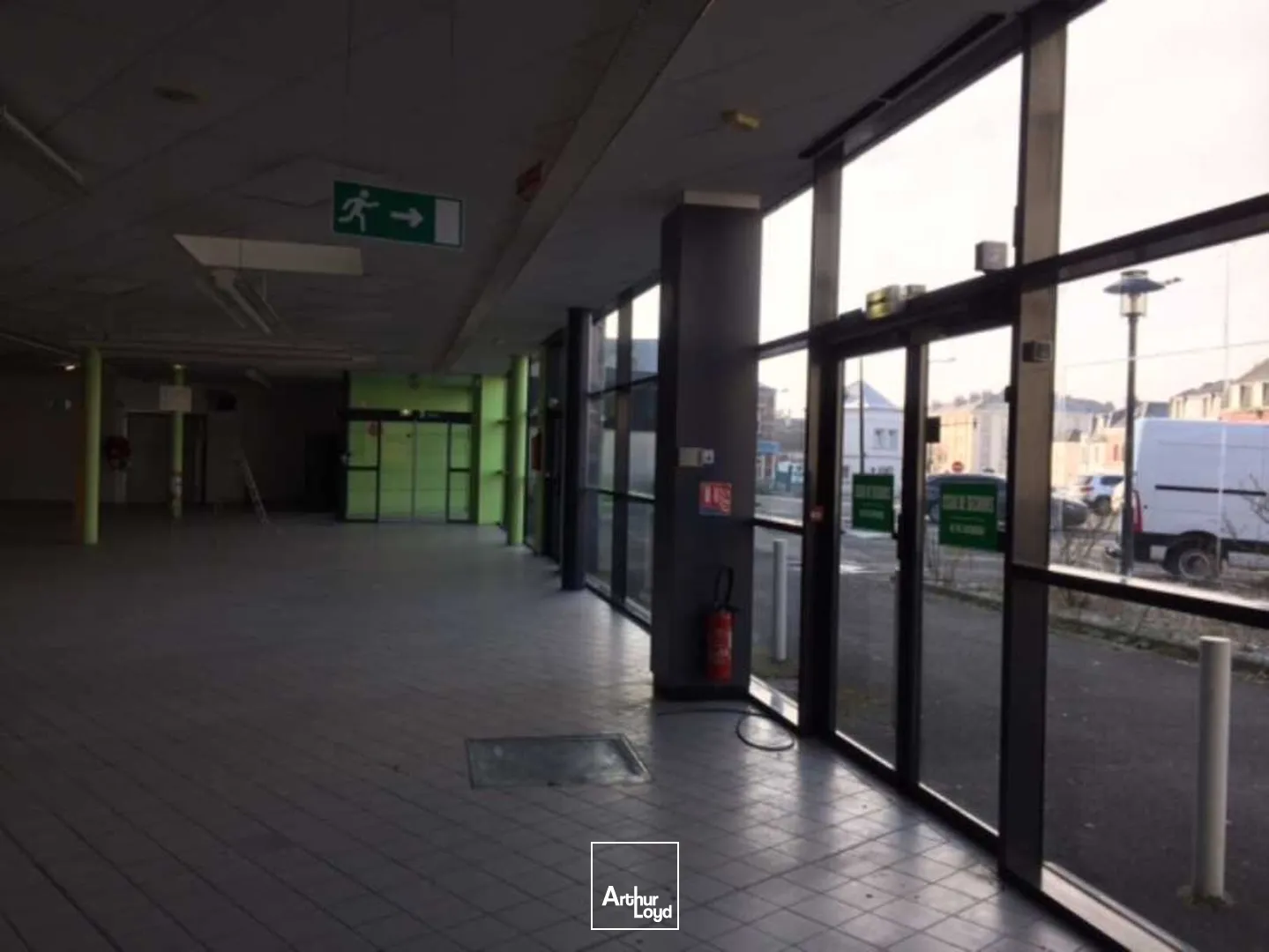 Locaux commerciaux - Vente - SAINT QUENTIN - 02100 - 1135-1135 - 7725548