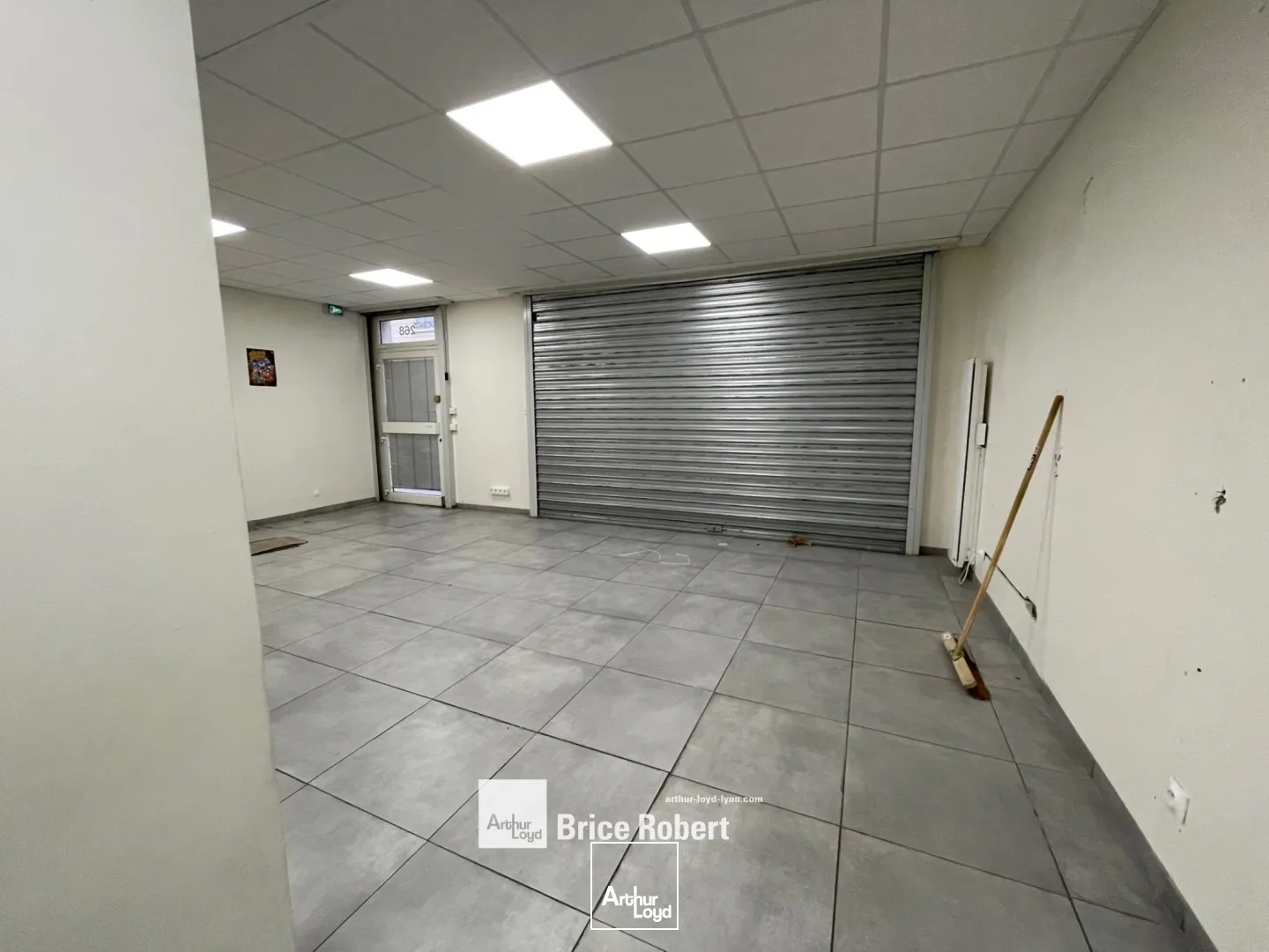 Locaux commerciaux - Vente - LYON - 69007 - 87.31-87.31 - 7726063