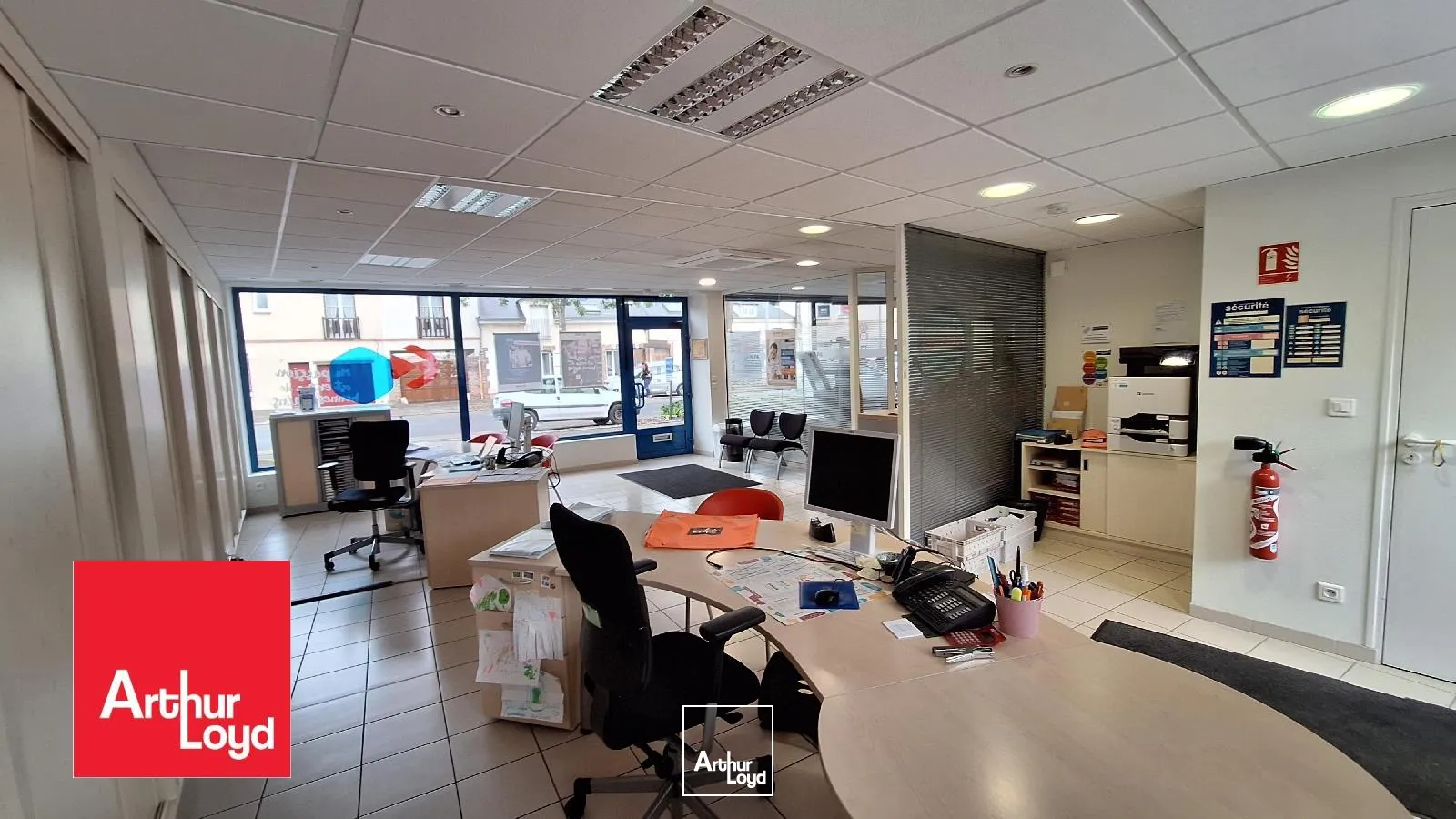 Locaux commerciaux - Location - LUISANT - 28600 - 102-102 - 7726177
