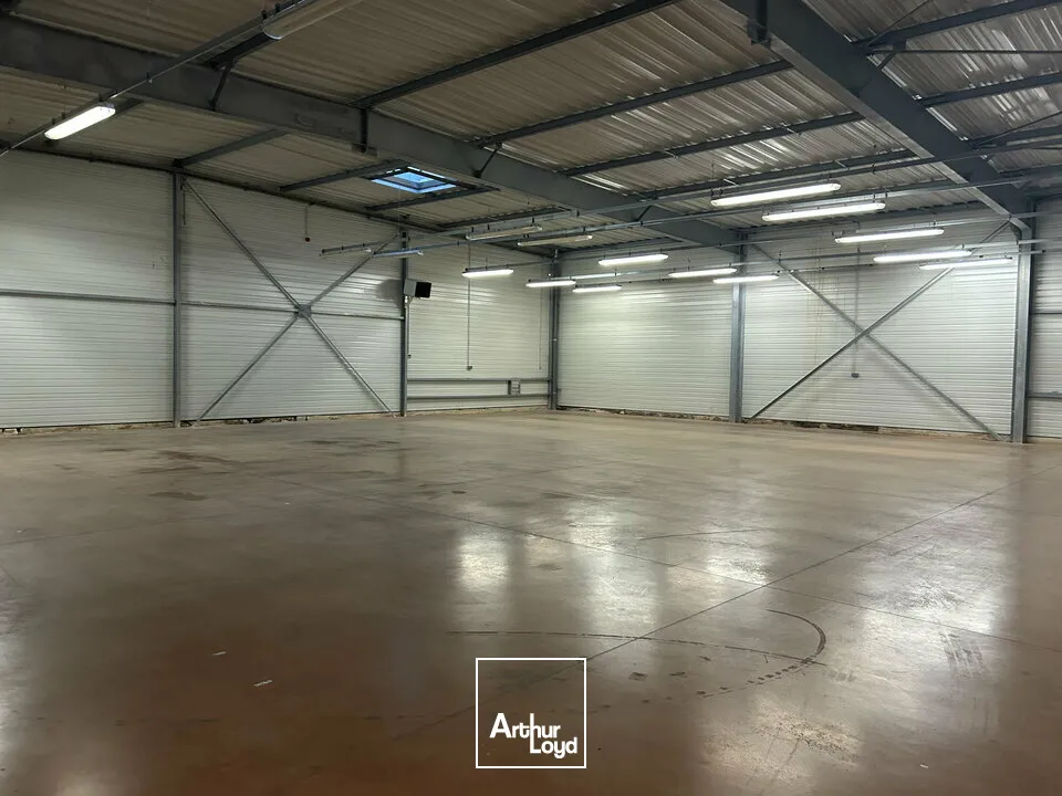 Locaux d'activité & Entrepôts - Location - FAMECK - 57290 - 1200-1200 - 7726232