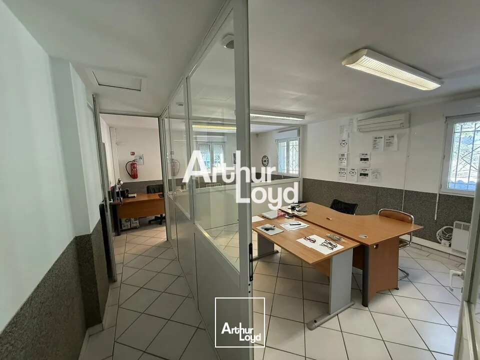 Locaux d'activité & Entrepôts - Location - LE MUY - 83490 - 800-800 - 7726263