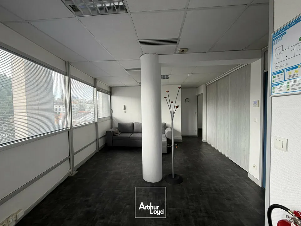 Bureaux - Location - NIORT - 79000 - 75.73-75.73 - 7726278