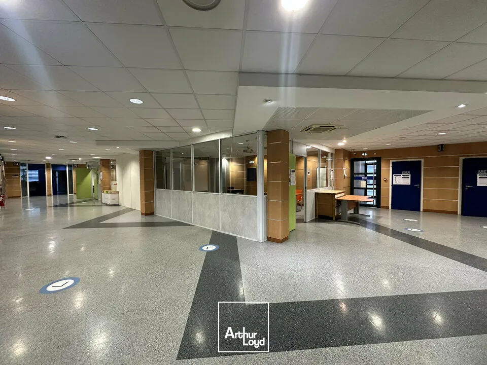 Locaux commerciaux - Location - STRASBOURG - 67200 - 864.7-864.7 - 7726400