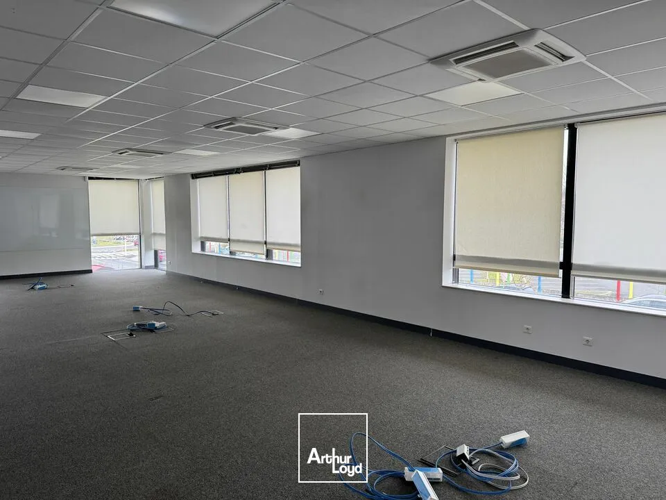 Bureaux - Location - TOURS - 37200 - 892-892 - 7726546
