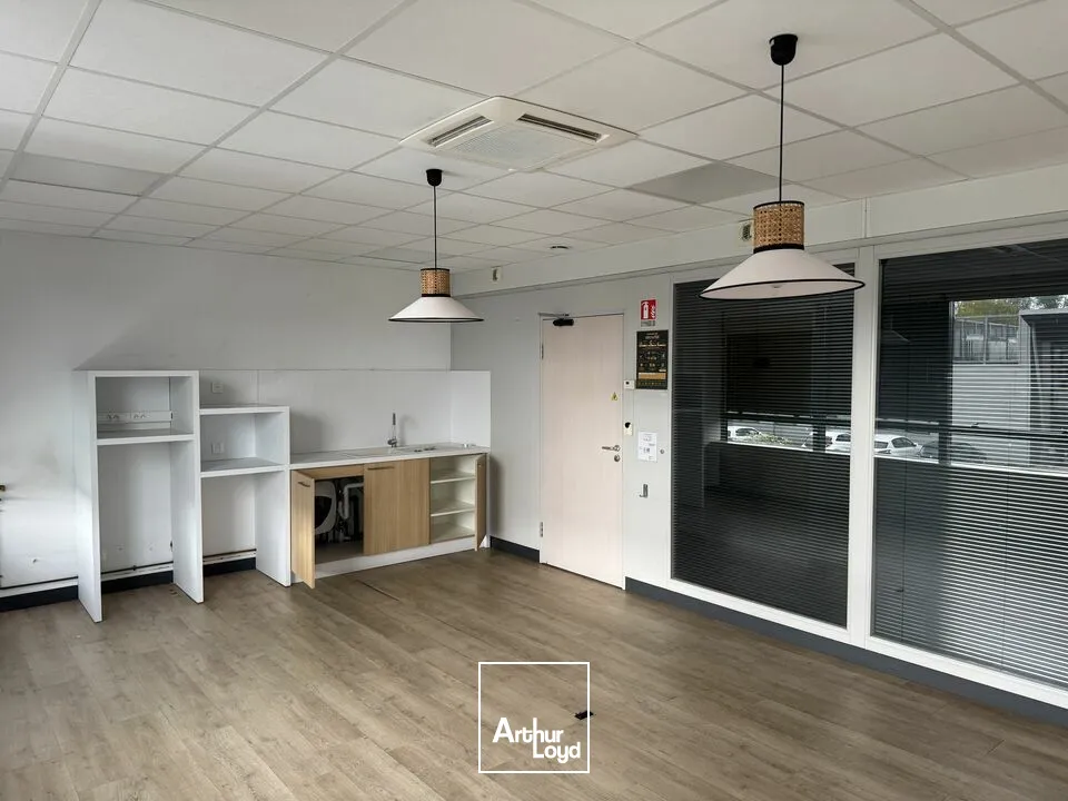 Bureaux - Location - TOURS - 37200 - 892-892 - 7726547